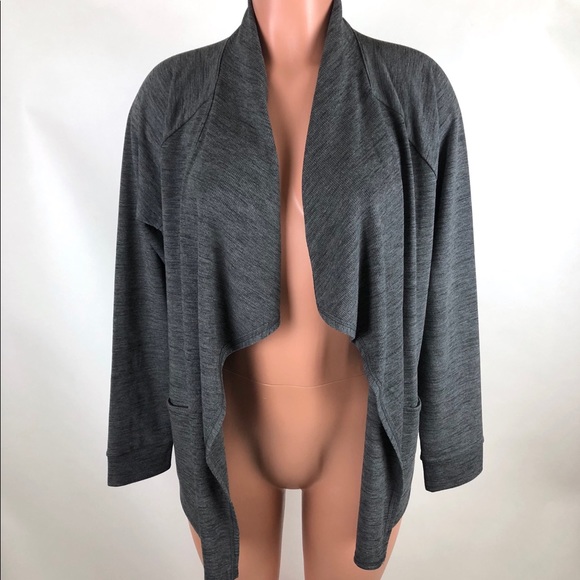 Weekends by Chico’s Gray Open Front Cardigan Sz 1 - Picture 1 of 4